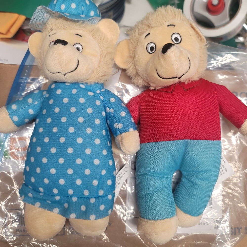 Berenstain Bears Brother and Sister Plush Set 9 inch Stuffed Animal Toys 2024